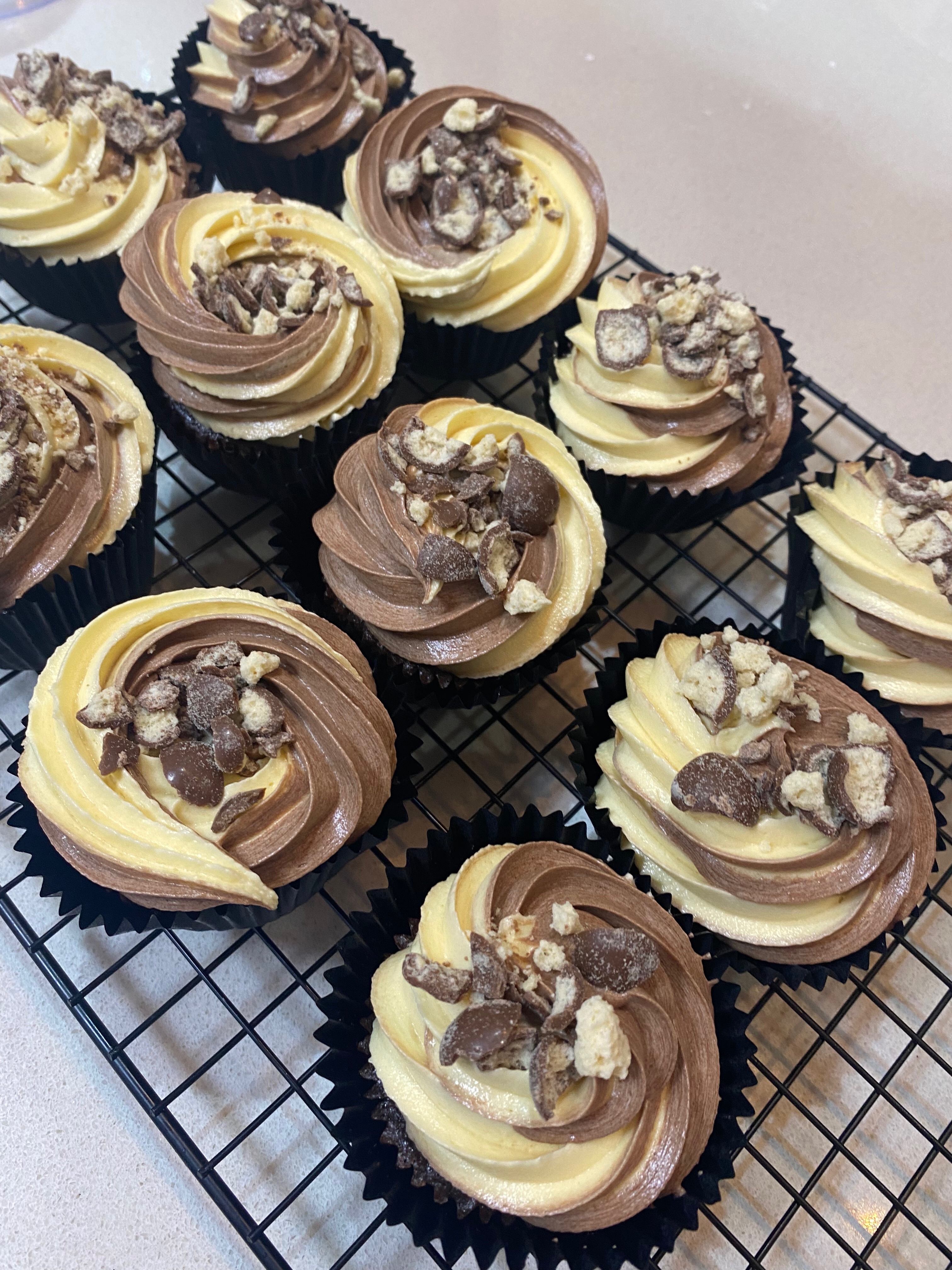 Chocolate mud cupcakes with malted white chocolate ganache centres and vanilla malt x chocolate buttercream